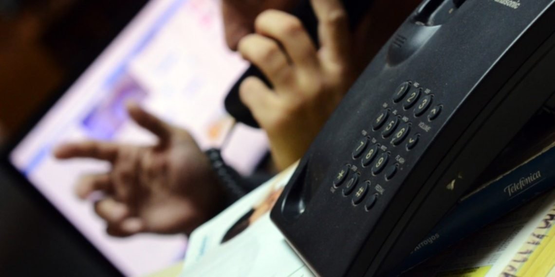 Estafas telefónicas: le dijeron que había ganado $ 150.000 y le pidieron que vaya a un cajero