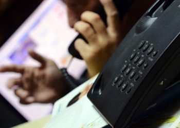 Estafas telefónicas: le dijeron que había ganado $ 150.000 y le pidieron que vaya a un cajero