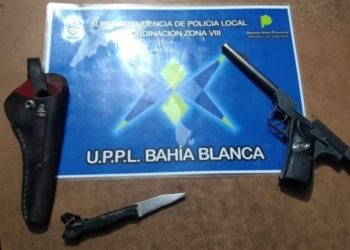 Amenazaron con una pistola a la Policía y terminaron detenidos