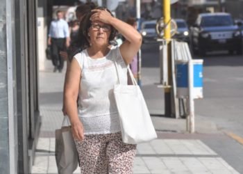 Lanzan el alerta rojo por el calor en Bahía y la región