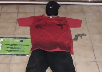 Tiene 12 años y usó un arma de aire comprimido para robar en un kiosco