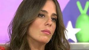 Una reconocida surfista australiana contó que fue secuestrada y violada durante un viaje a la India