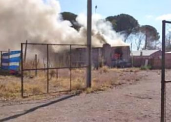 Solicitan ayuda para una familia que perdió todo en un incendio