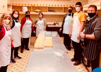 Volvieron a realizar viandas para la heladera comunitaria