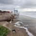 Villa Gesell: la crecida del mar dejó al centro sin playa