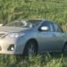 Escapaban en un auto robado y atropellaron a un ciclista: quedó grave
