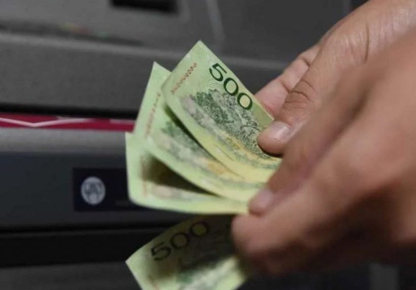 Cuánto perdieron los salarios registrados en el último año