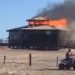 Pinamar: un incendio redujo a cenizas un parador de la playa