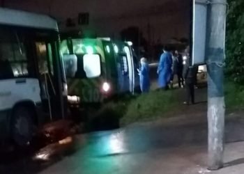 Asaltan y golpean a dos choferes de colectivo en La Plata: hubo un paro y podría haber más