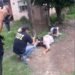 Regresaba junto a su familia de vacaciones, lo balearon, escapó herido, chocó y murió