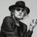 A 21 años, Charly García vuelve a saltar y anuncia nuevo disco
