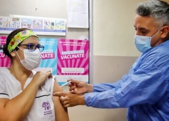 Cayeron por séptima semana consecutiva los contagios por Covid en tierras bonaerenses