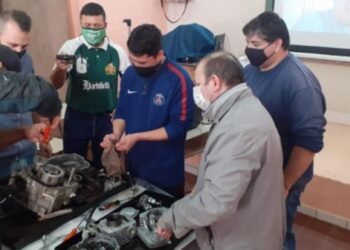 En una cárcel de Bahía Blanca los detenidos se capacitan en reparación de motos