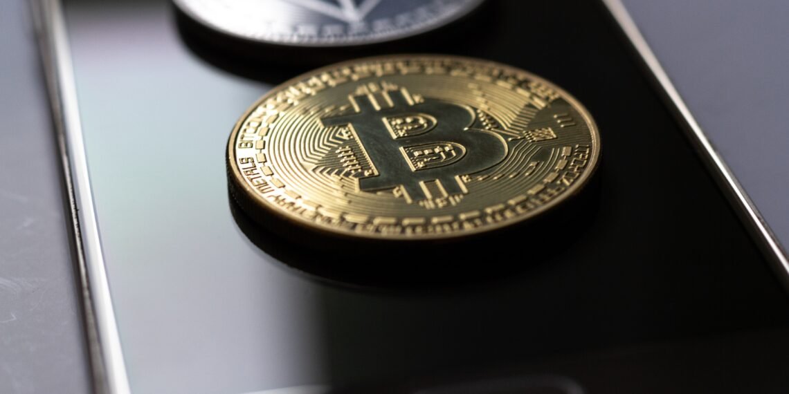 Bitcoint y Ethereum usadas por los clubes pagan criptomonedas 2021