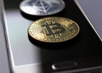 Bitcoint y Ethereum usadas por los clubes pagan criptomonedas 2021