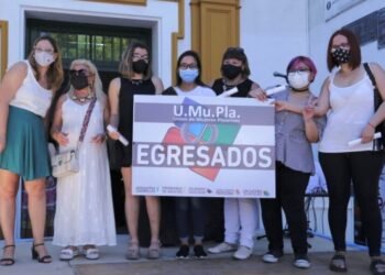 Lanzan microcréditos para que egresados de centros de formación laboral realicen emprendimientos