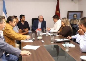 Emiliano se reunió con Bettina Romero: «Creemos que es necesaria una transición responsable y ordenada»