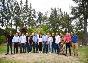 Facundo Manes rechaza fórmulas mixtas y ratifica su precandidatura presidencial