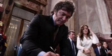 La justicia Federal de Lomas de Zamora abrió feria por un amparo contra el DNU de Javier Milei